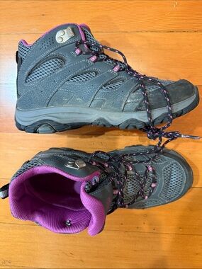 Merrell Kids Moab 3 Mid Waterproof hiking boots